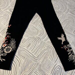 JW Los Angeles Embroidered Floral Leggings